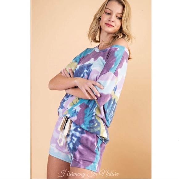 New! Clearance 🔥 Purple Spiral Tie Dye off shoulder beautiful Colors Top - Picture 8 of 11